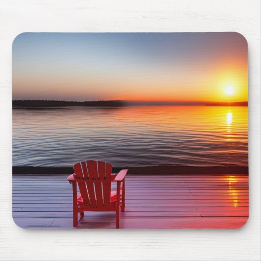 Red Adirondack Sessel auf dem Dock Lake Mousepad (Vorne)