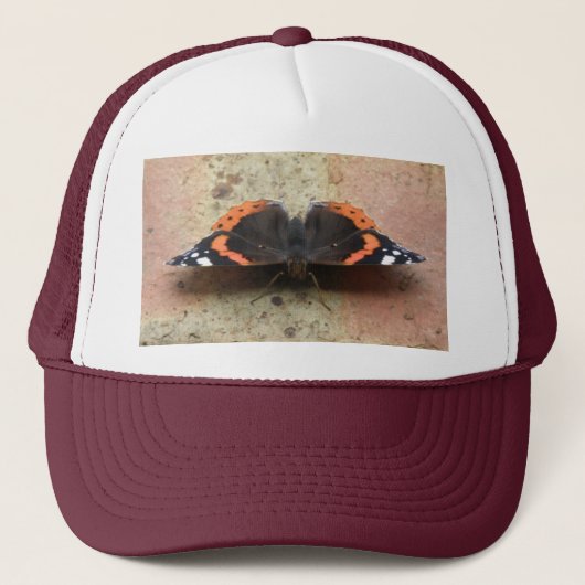 Red Admiral Butterfly Hat Truckerkappe (Vorderseite)