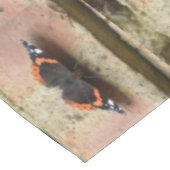 Red Admiral Butterfly Tableclout Tischdecke (Schrägansicht)
