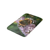 Red Admiral Butterfly und Buddleia Bath Mat Badematte (Schrägansicht)