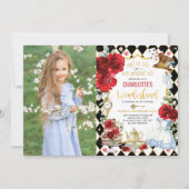 Red Alice im Wunderland Mad Hatter Birthday Tee Einladung (Vorderseite)