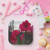 Red Amaryllis und Winter Sunrise Pappteller (Party)