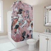 Red and Black Brecciated Marble Stone Texture with Duschvorhang (Beispiel)