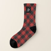 Red and Black Buffalo Plaid Monogram Socken (Links - Außen)