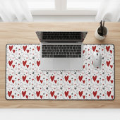 Red and Black Doodle Hearts Love Schreibtischunterlage