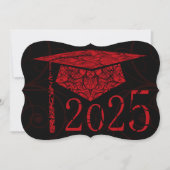 Red and Black Floral Cap 2025 Graduation Party Einladung (Vorderseite)