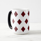 Red and Black Geometric Diamond Pattern Modern Tot Verwandlungstasse (Vorderseite Links)