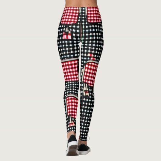 Red and Black Patch Work Pocket Gingham Leggings (Rückseite)