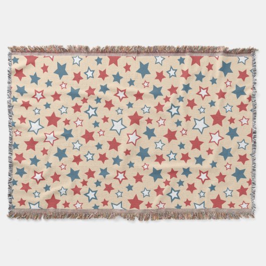 Red and Blue Stars, 4th of July, Beige Background Decke (Vorderseite)