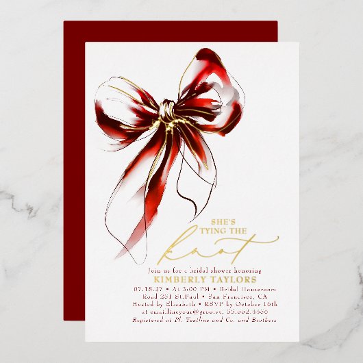 Red and Gold Bow Elegant Whimsical Bridal Shower Folieneinladung (Vorderseite/Rückseite)