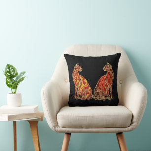 Red and Gold Cat Couple Kissen