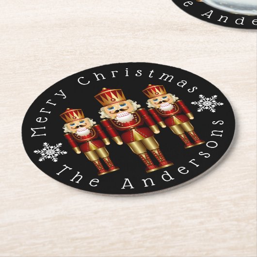 Red and Gold Christmas Nutcracker personalisieren  Runder Pappuntersetzer (Angewinkelt)