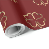 Red and Gold Look Vier Leaf Clolies Geschenkpapier (Rolleneckpunkt)