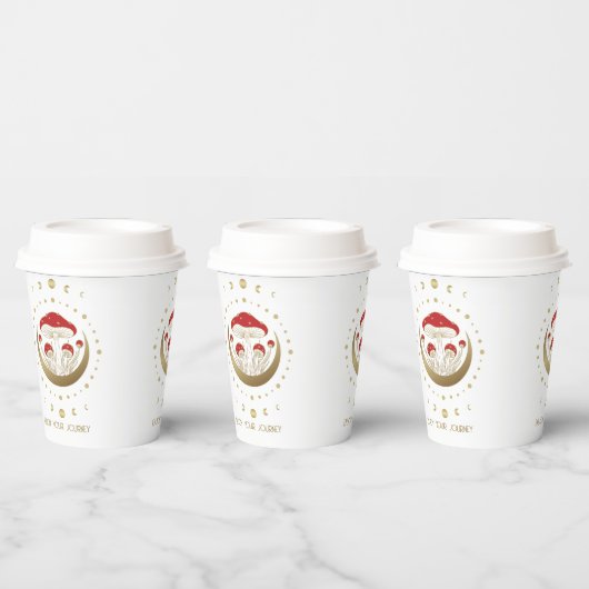 Red and Gold Magic Mushrooms Gold Crescent Moon T Pappbecher (Multi)