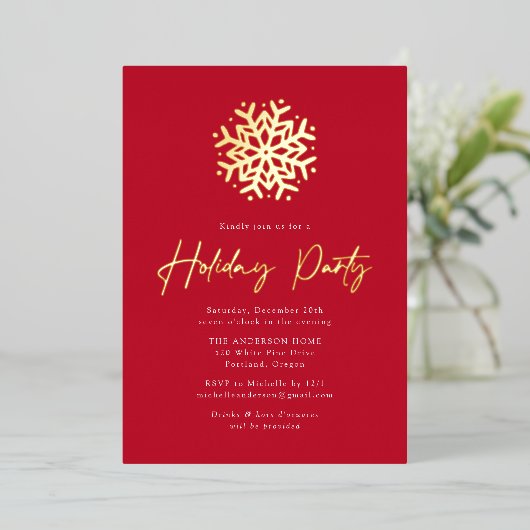Red and Gold Simple Snowflake Holiday Party Folieneinladung (Stehend vorne)