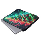 Red and Green Christmas Tree on an Electronics Bag Laptopschutzhülle (Vorne Knopf)