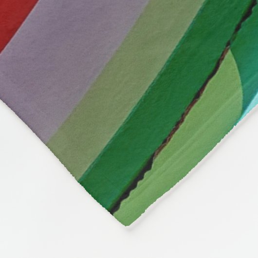 Red and green lifebuoy on swimming pool fleecedecke (Ecke)