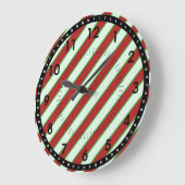 Red and Green Pinstriped Pattern Große Wanduhr (Winkel)