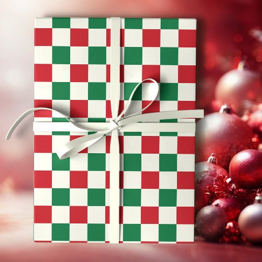 Red and Green Retro Holiday Check Pattern Geschenkpapier
