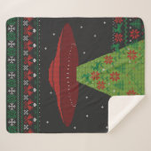 Red and Green UFO Traktor Beam Ugly Christmas Sherpadecke (Vorderseite (Horizontal))