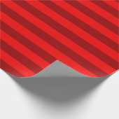 Red and Maroon Stripes Design Geschenkpapier (Ecke)