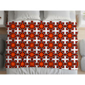 Red and orange geometric pattern  fleecedecke