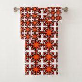 Red and orange geometric pattern Towel Badhandtuch Set (Insitu)