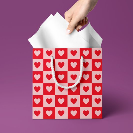 Red and Pink Hearts Checkerboard Valentine's Day Mittlere Geschenktüte