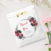 Red and Silver Elegant Flowers Birthday Party Geschenktütchen (Versiegelt)