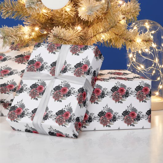 Red and Silver Elegant Flowers Geschenkpapier (Feiertage)