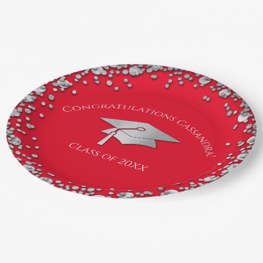 Red and Silver Graduation Pappteller (Schrägansicht)