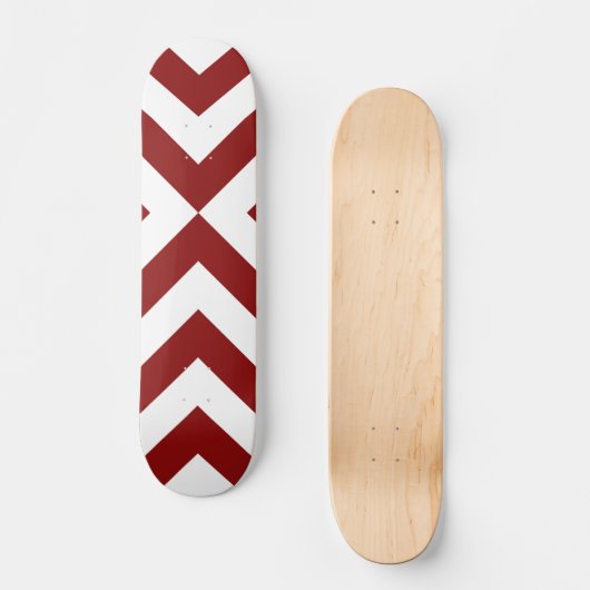 Red and White Chevrons Skateboard (Vorderseite)