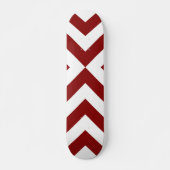 Red and White Chevrons Skateboard (Vorne)