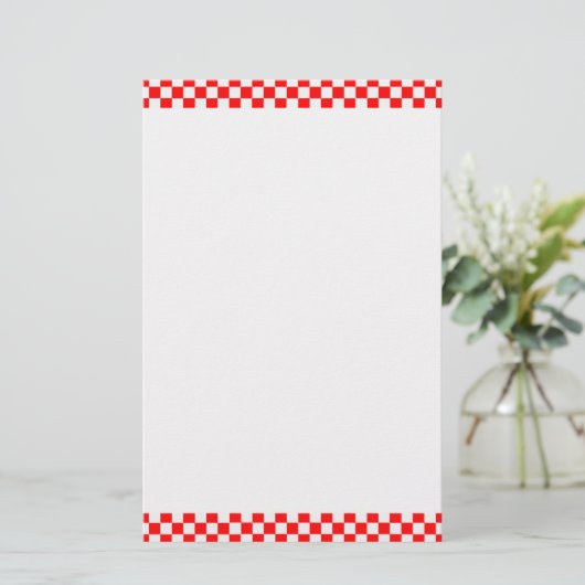Red and White Classic Checkerboard von STaylor Briefpapier (Stehend Vorderseite)