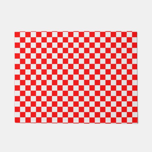 Red and White Classic Checkerboard von STaylor Fußmatte (Vorderseite)