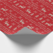 Red and White Holiday Ugly Sweater Geschenkpapier (Ecke)