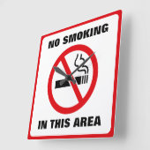 Red and White No Smoking Quadratische Wanduhr (Winkel)