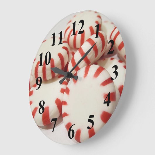Red and White Peppermints Große Wanduhr (Winkel)