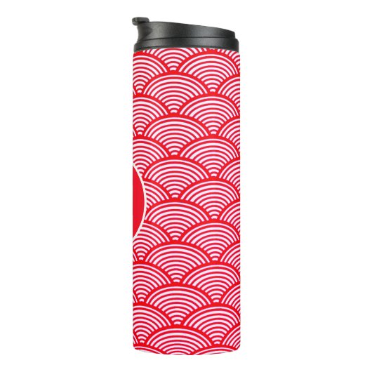 Red and White Scallop Pattern Monogram Thermosbecher (Nach rechts gedreht)