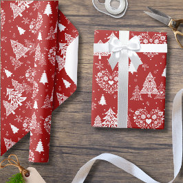 Red and White Scandinavian Heart & Christmas Tree Geschenkpapier