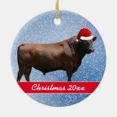 Red Angus Bull und Weihnachtsmannmütze Keramik Ornament (Hinten)