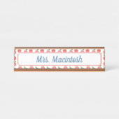 Red Apple & Heart Pattern Personalisiert Teacher Schreibtischnamensplakette (Vorderseite )