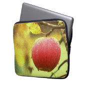 "Red Apple" Niedliches Foto. Jetzt kaufen Laptopschutzhülle (Vorderseite Links)