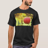 "Red Apple" Niedliches Foto. Jetzt kaufen T-Shirt (Vorderseite)