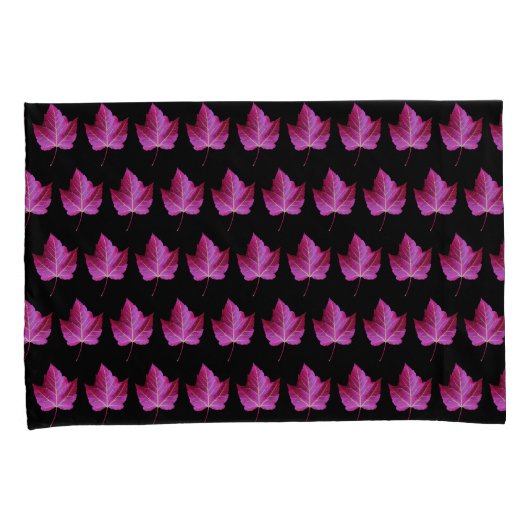 Red Autumn Maple Leaf Pattern on Black Floral Kissenbezug (Vorderseite-Rechts)