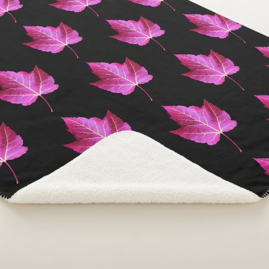 Red Autumn Maple Leaf Pattern on Black Floral Sherpadecke (3/4)