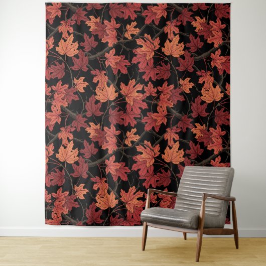 Red Autumn maple leaves on black Wandteppich (Beispiel)