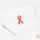 Red Awareness Ribbon Runder Aufkleber (Umschlag)