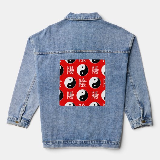 Red Background Chinesisches Yinyang-Muster Jeansjacke (Rückseite)