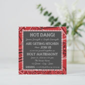 Red Bandana Rustic Country Chalkboard Wedding Einladung (Stehend Vorderseite)